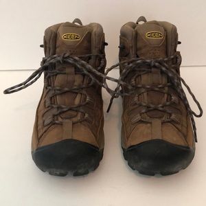 Keen Targhee II mid waterproof hiking boot Sz 9.5 /Sz 40 Slate Black/Flint Stone